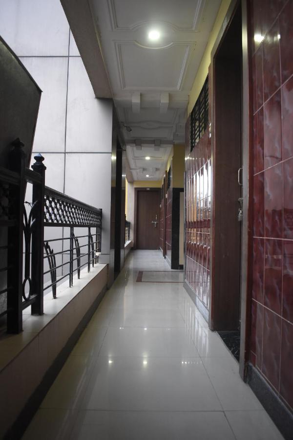 Hotel Sai Vishwa Ширди Экстерьер фото